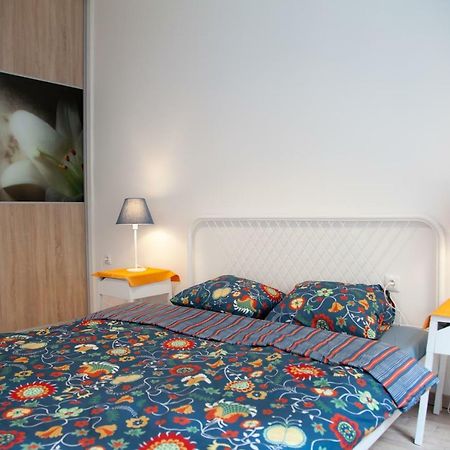 Downtown Pedestrian Zone Apartment Bratislava Luaran gambar